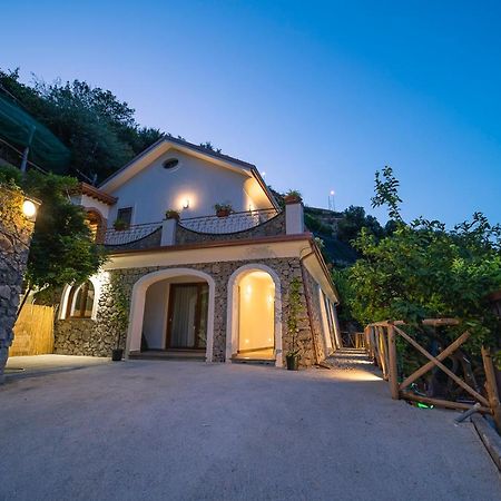 Tra Sole E Limoni Apartments Tramonti Dış mekan fotoğraf